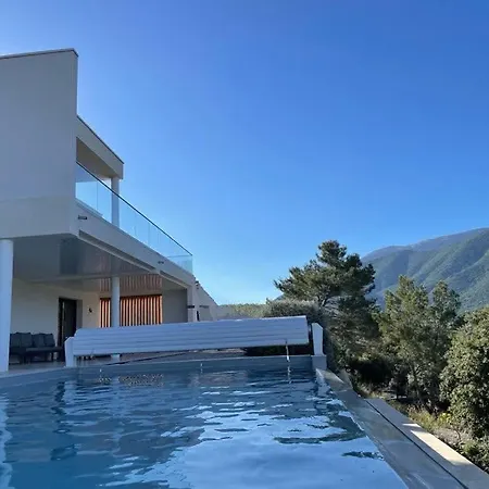 Villa A Mont Nos Hotes *